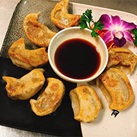 Fried Meat Dumpling (8 pcs)